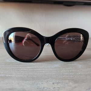 Black authentic Tory Burch catseye sunglasses